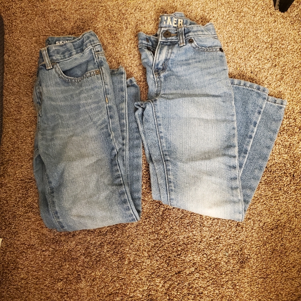 2 pairs of jeans